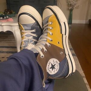 Converse High Top Sneakers. Blue & Brown with White Trim USW 7. USM 5. KD 5, 5.5